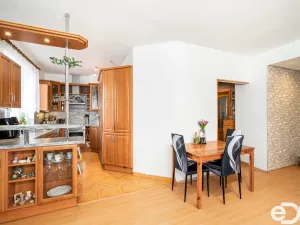 Prodej bytu 3+kk, Břeclav, Hájová, 68 m2