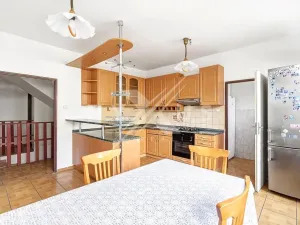 Prodej rodinného domu, Praha - Kyje, Stulíková, 375 m2