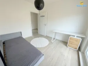 Pronájem rodinného domu, Horoměřice, Karla IV., 94 m2