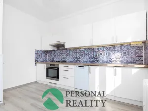 Pronájem bytu 3+1, Pardubice, Benešovo náměstí, 83 m2