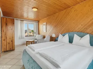 Prodej rodinného domu, Štítary, 665 m2