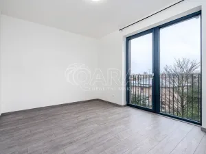 Prodej bytu 2+kk, Praha - Hlubočepy, Ke Smíchovu, 47 m2