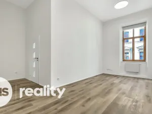 Pronájem bytu 3+1, Opava - Město, Nákladní, 81 m2