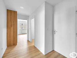 Pronájem bytu 2+1, Pardubice, Jilemnického, 55 m2