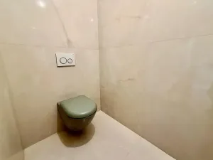 Prodej obchodního prostoru, Praha - Karlín, Za Karlínským přístavem, 73 m2