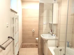 Pronájem bytu 2+kk, Bruntál, nám. Míru, 70 m2