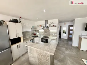 Prodej bytu 3+kk, Štětí, Obchodní, 72 m2