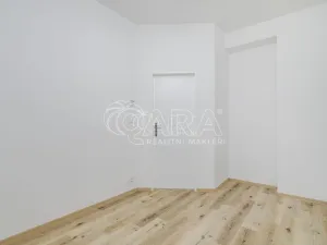 Pronájem bytu 3+1, Praha, Dalimilova, 82 m2