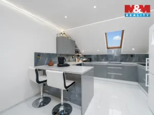 Prodej rodinného domu, Osek, Sokolská, 345 m2