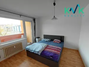 Prodej bytu 3+1, Loket, Sportovní, 70 m2