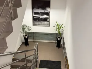 Pronájem kanceláře, Vsetín, Dolní náměstí, 194 m2