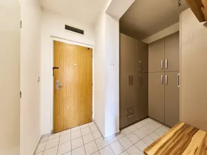 Prodej bytu 2+kk, Úpice, Národní, 46 m2