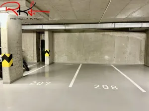 Prodej garážového stání, Praha, Kardausova, 14 m2