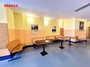 Pronájem kanceláře, Kyjov, Masarykovo náměstí, 21 m2