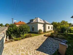 Prodej rodinného domu, Zlín - Kostelec, Lešenská, 200 m2