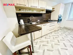 Prodej rodinného domu, Vacenovice, 215 m2