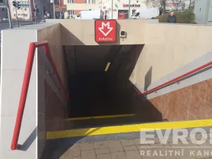 Pronájem bytu 2+1, Praha - Kobylisy, Kobyliské náměstí, 66 m2