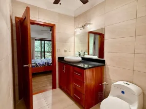 Prodej bytu 3+kk, Coxen Hole, Roatán, Honduras, 111 m2