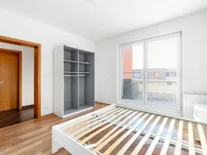 Pronájem bytu 3+kk, Praha - Letňany, Hlučkova, 74 m2