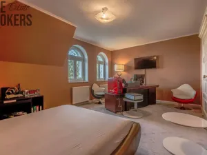 Prodej rodinného domu, Praha - Dolní Měcholupy, U přejezdu, 359 m2