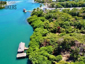 Prodej pozemku, Coxen Hole, Roatán, Honduras, 1902 m2