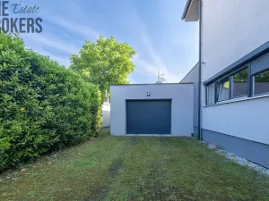 Prodej rodinného domu, Praha - Lahovice, K novým domkům, 300 m2