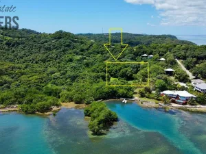 Prodej pozemku, Coxen Hole, Roatán, Honduras, 3265 m2
