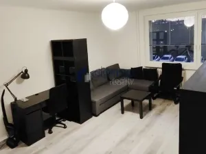 Pronájem bytu 2+1, Praha, Tupolevova, 53 m2