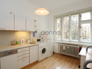 Pronájem bytu 2+1, Praha, Lucemburská, 81 m2