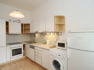 Pronájem bytu 2+1, Praha, Lucemburská, 81 m2