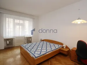 Pronájem bytu 2+1, Praha, Lucemburská, 81 m2