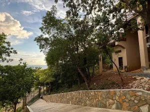 Prodej rodinného domu, Coxen Hole, Roatán, Honduras, 419 m2