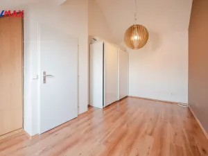 Prodej rodinného domu, Nupaky, K Parku, 115 m2