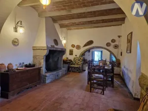 Prodej zemědělské usedlosti, Capolona,Itálie, 377 m2