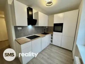 Pronájem bytu 2+1, Karviná - Nové Město, Závodní, 53 m2