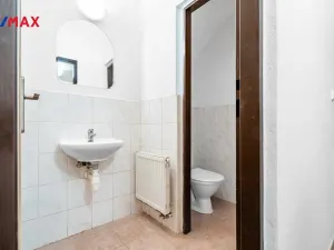 Prodej zemědělské usedlosti, Hluboké Dvory, 300 m2