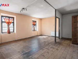 Prodej zemědělské usedlosti, Hluboké Dvory, 300 m2