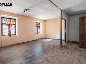 Prodej zemědělské usedlosti, Hluboké Dvory, 951 m2