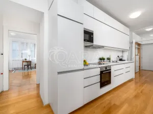 Prodej bytu 3+kk, Praha - Vinohrady, Laubova, 76 m2
