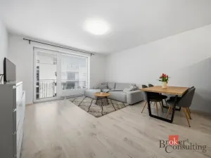 Prodej bytu 2+kk, Hradec Králové - Nový Hradec Králové, Antonína Petrofa, 54 m2