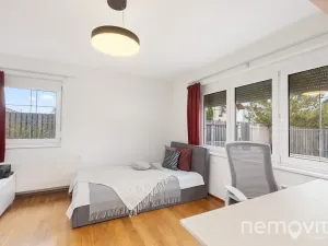 Prodej rodinného domu, Jesenice, Zvonková, 230 m2