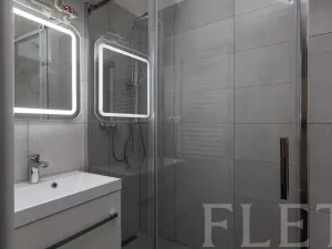 Prodej bytu 2+kk, Praha - Holešovice, U garáží, 44 m2