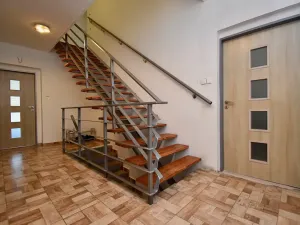 Prodej rodinného domu, Týnec nad Labem, Hradská, 189 m2