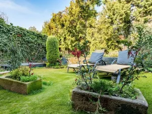 Pronájem rodinného domu, Praha - Kobylisy, Sedlecká, 200 m2