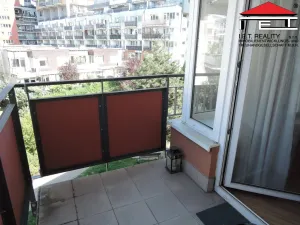 Pronájem bytu 2+kk, Praha - Vysočany, Poděbradská, 49 m2