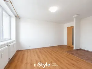 Pronájem bytu 2+kk, Bzenec, náměstí Svobody, 50 m2