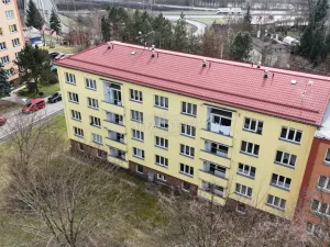 Prodej bytu 3+kk, Karlovy Vary - Bohatice, Lomená, 61 m2