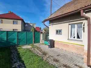 Prodej rodinného domu, Staré Hradiště, U Špejcharu, 350 m2