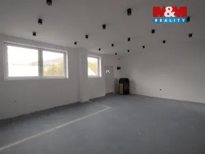 Pronájem obchodního prostoru, Kopřivnice, Smetanova, 582 m2