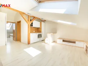 Pronájem bytu 2+kk, Praha - Libeň, Davídkova, 40 m2